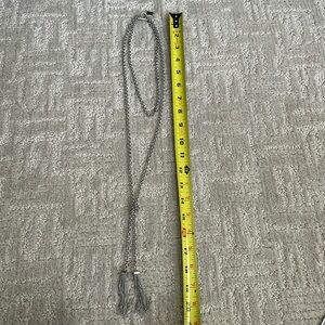 Silver tone necklace